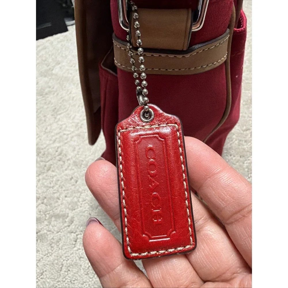 COACH Voyager Red & Tan Canvas‎ /Leather Messenger Laptop Bag School Work Travel